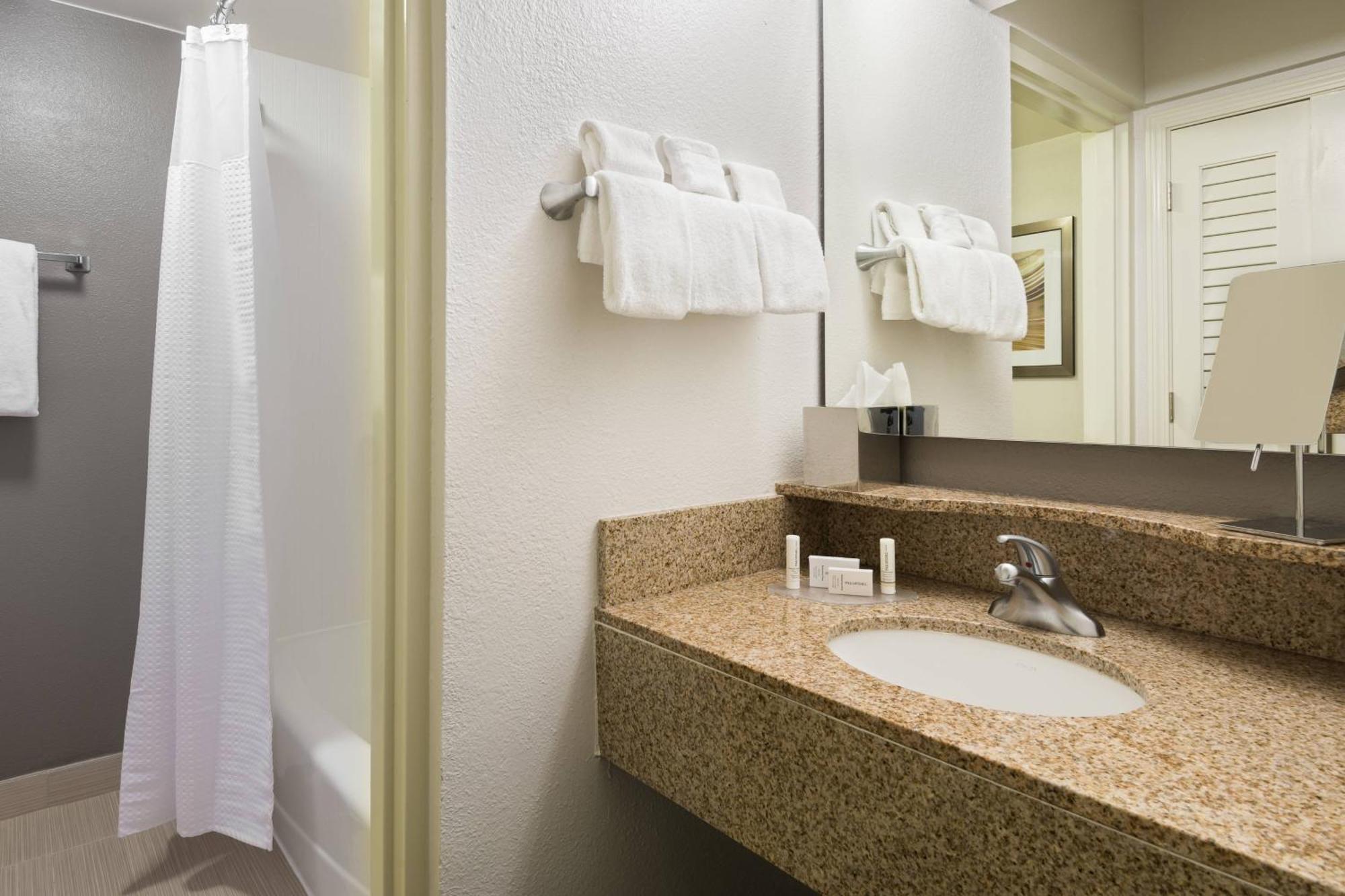Courtyard By Marriott Wilmington/Wrightsville Beach Bagian luar foto